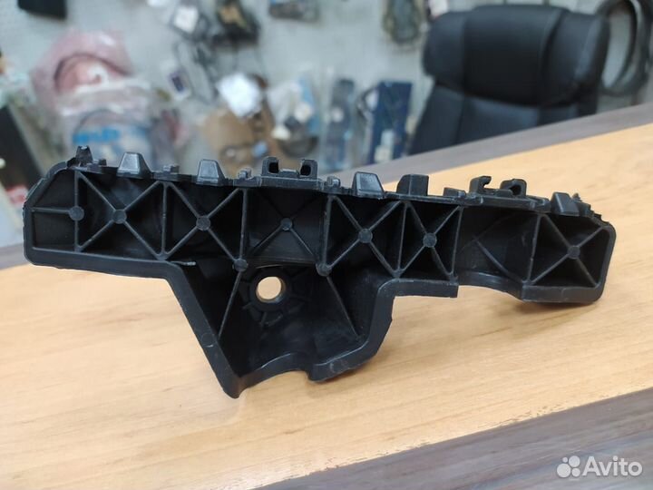 Кронштейн бампера пер L solaris II