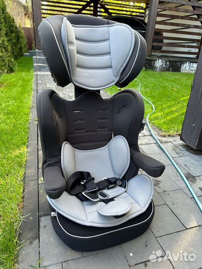 Детское автокресло maxi cosi