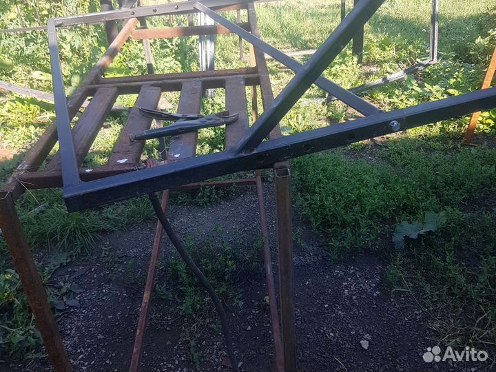 Полка для хранения колес