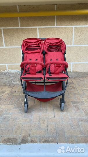 Прогулочная коляска для двойни или погодок