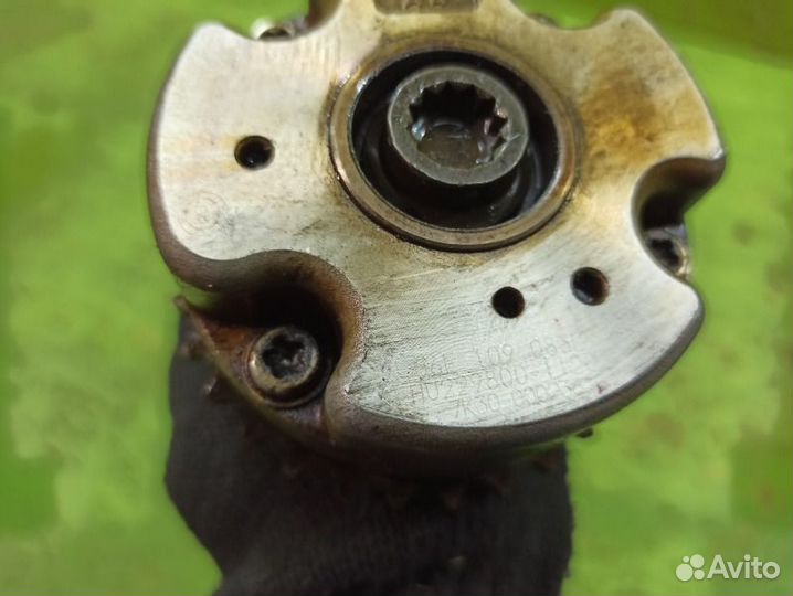 Распредвал Audi Q7 4L 4.2 BAR 2008