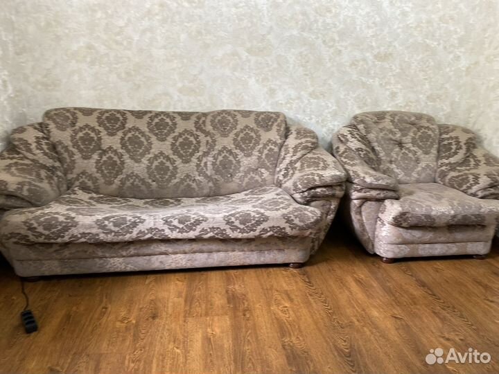 Диван и 2 кресла бу