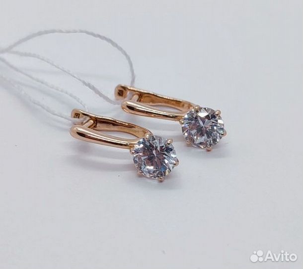 Золотые серьги с камнем
