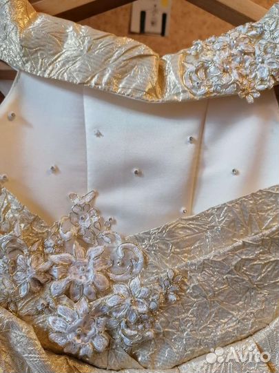 Нарядное платье для девочки