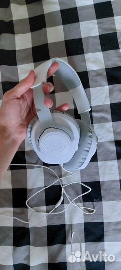 JBL наушники проводные белые