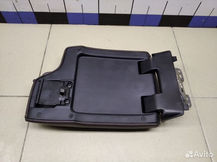 Подлокотник Fortuner 2015