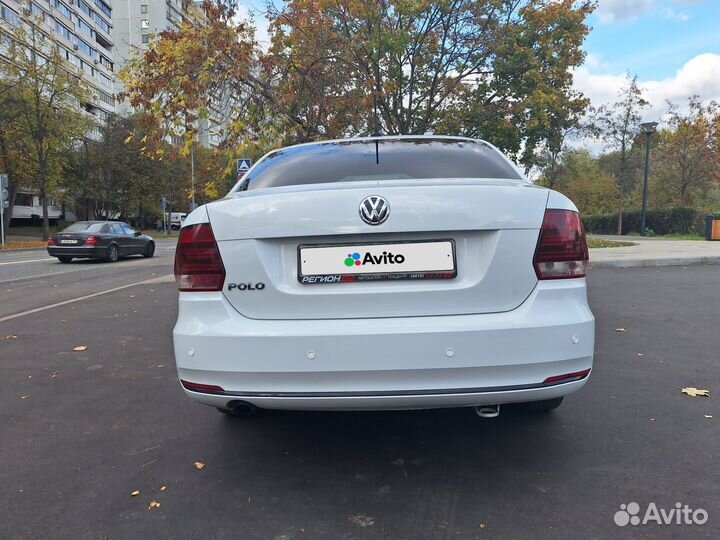 Volkswagen Polo 1.6 AT, 2020, битый, 150 000 км