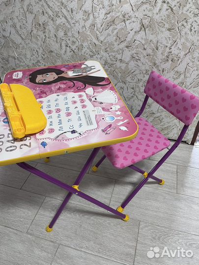 Комплект детской мебели для девочки