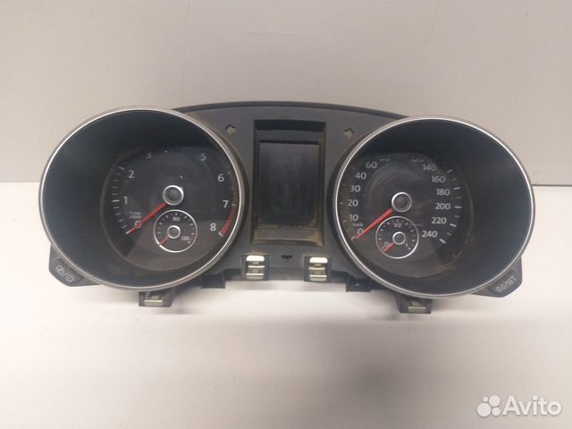 Панель щиток приборов Volksvagen Golf VI