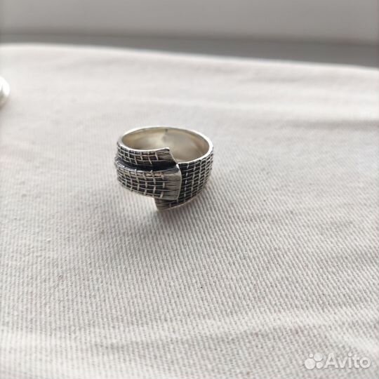 Серебро интересное