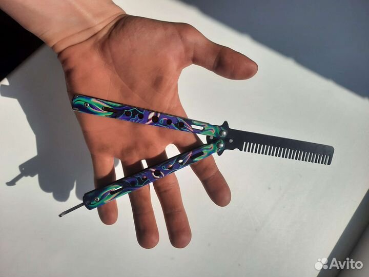 Нож бабочка расческа