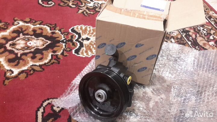 Продам гур с ремнем на форд транзит двигатель 2,4