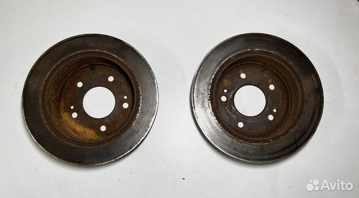 Диск тормозной задний Mitsubishi Galant 9