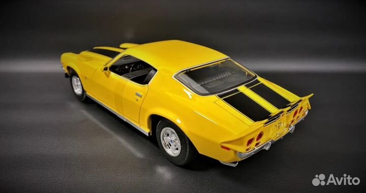 Chevrolet Camaro 1971 1:18