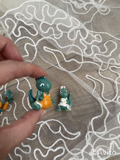 Киндеры динозавры 90е