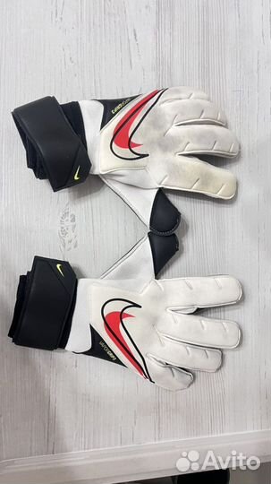 Вратарские перчатки nike