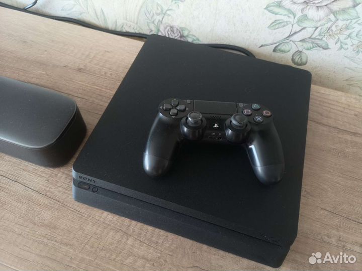Sony PS4 slim 1tb