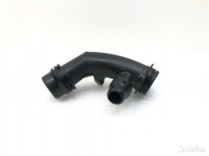 Патрубок системы охлаждения Mercedes-Benz Glc
