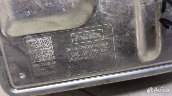 Цилиндр тормозной главный Ford Explorer 2019, 2020