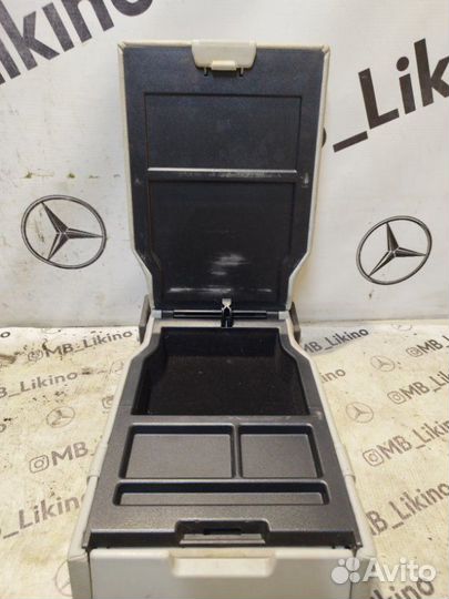 Крышка подлокотника задняя Mercedes Ml W164