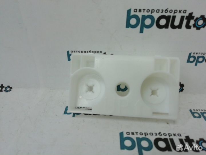 Кронштейн переднего бампера левый правый