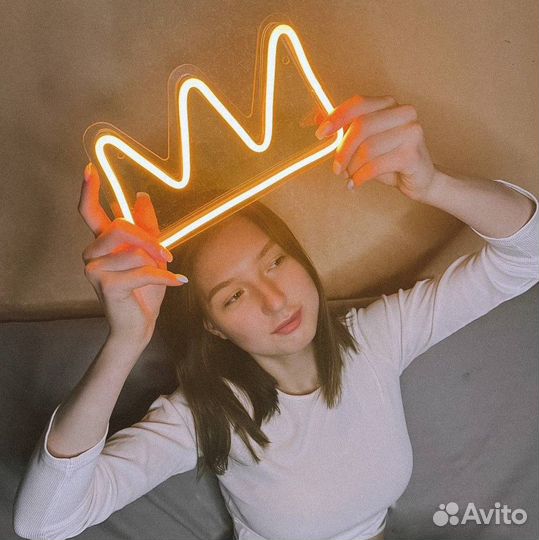 Неоновая вывеска