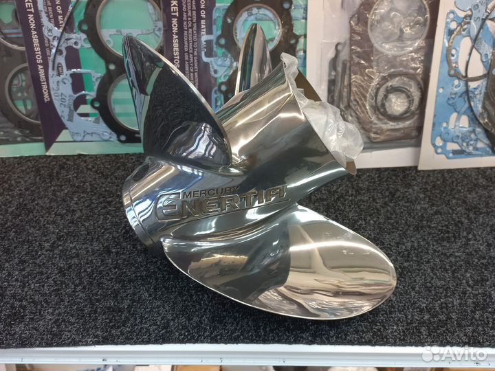 Винт стальной оригинал Mercury 16и 17шаг