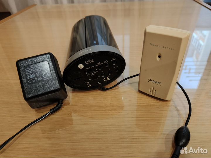 Метеостанция Oregon Scientific DP200