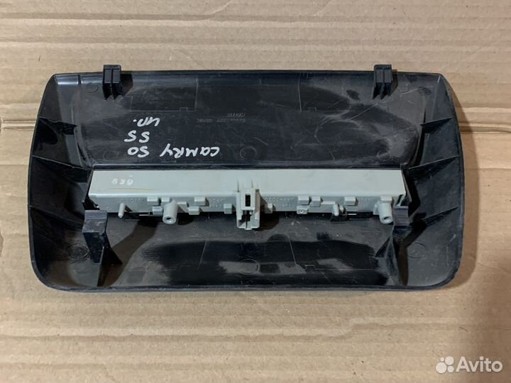 Фонарь задний стоп-сигнал Camry V55 V50 2011-2017