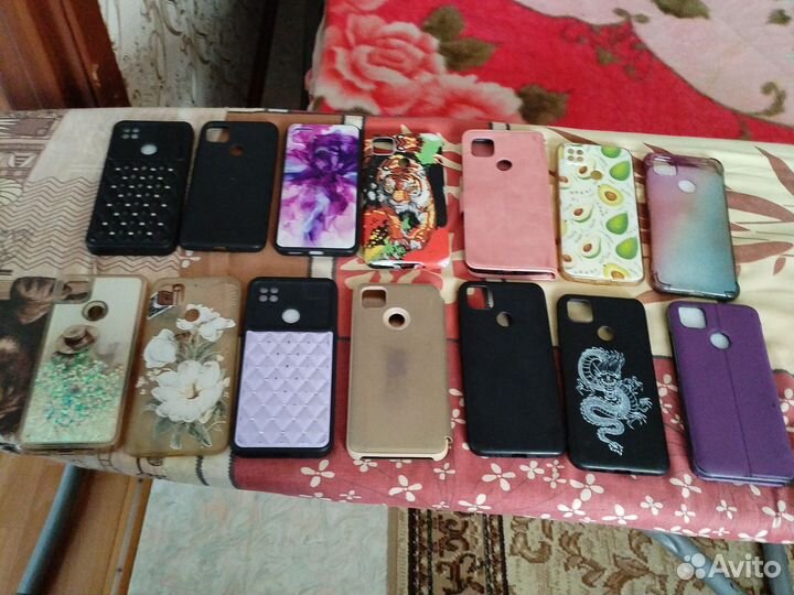 Чехлы на телефон