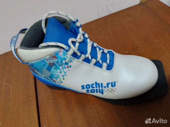 Горные лыжи детские комплект