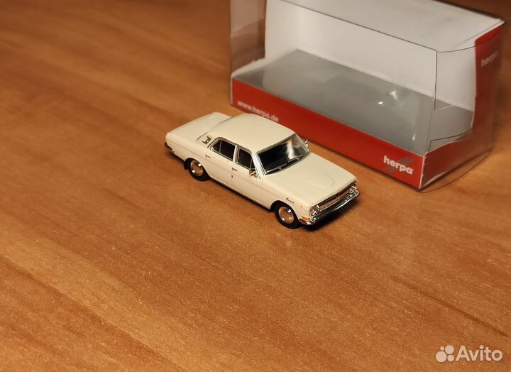 Модели 1/87: газ-24 Волга Herpa