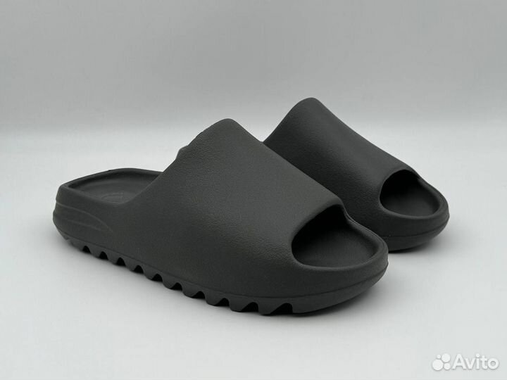 Тапки adidas yeezy slide