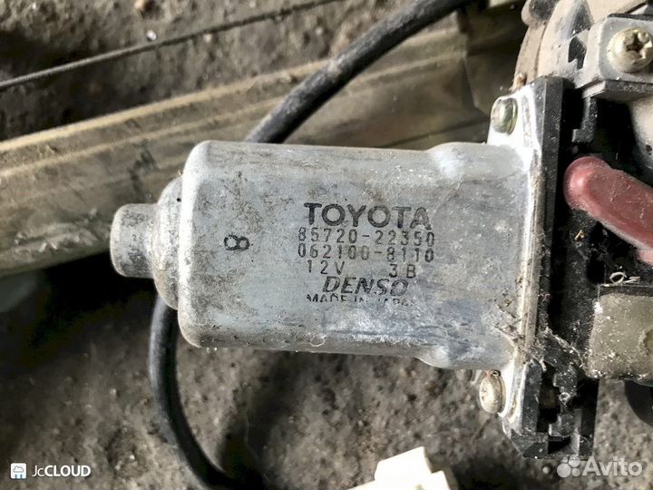 Стеклоподъемник на toyota mark II GX100 1gfe