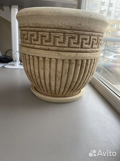 Горшок цветочный Ионик