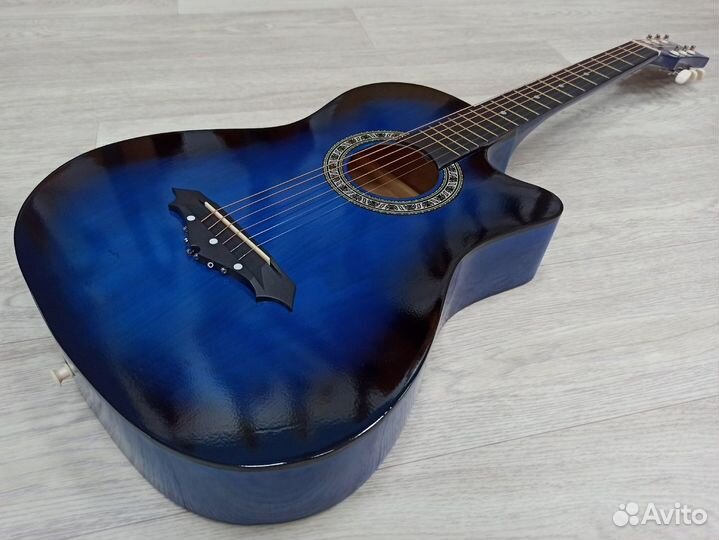 Новая акустическая гитара