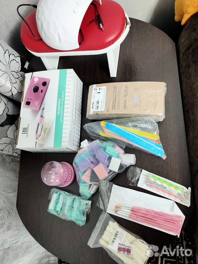 Материалы для маникюра и дизайна ногтей