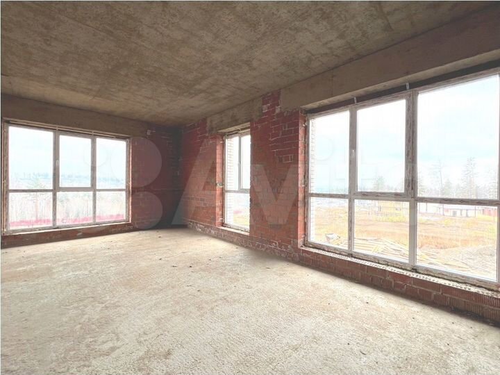 Коттедж 230 м² на участке 7,6 сот.