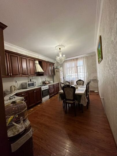 2-к. квартира, 75,5 м², 2/4 эт.