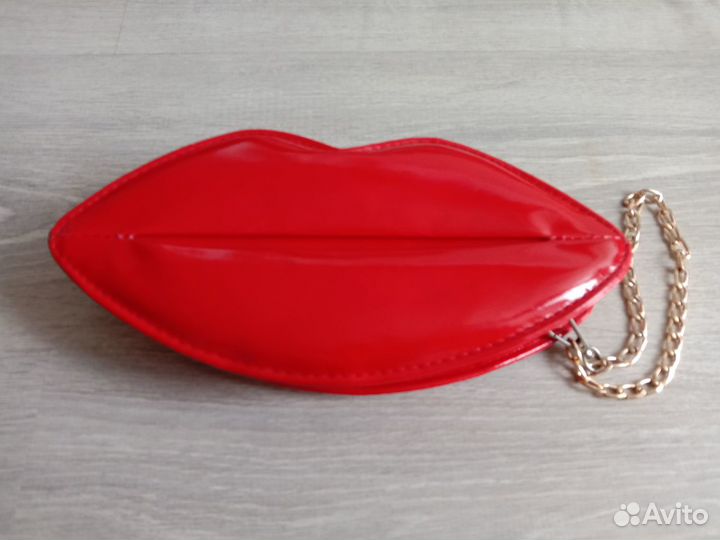 Сумочка красная стильная женская 
