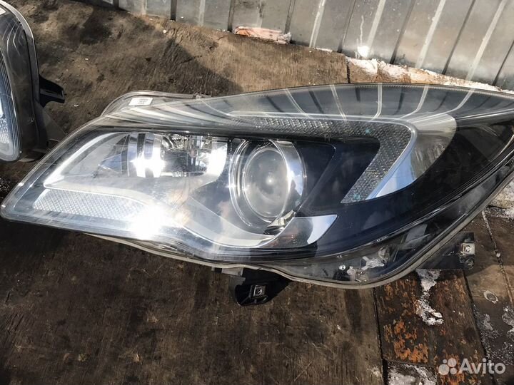 Фары Opel Insignia (2013-2017) ксенон