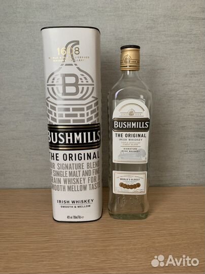 Тубус и бутылка от виски Bushmills