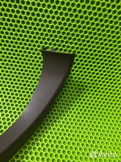 Накладка консоли АКПП передняя правая Lexus Gx470