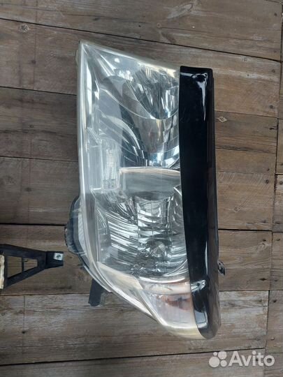 Фара левая Land Cruiser 200 2008