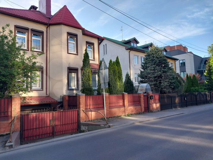 Комната 14,5 м² в 2-к., 1/2 эт.