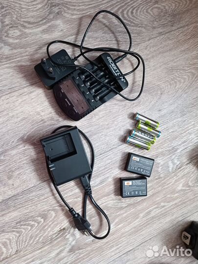 Фотоаппарат canon eos 1100d+комплект