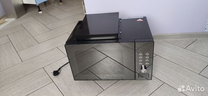 Микроволновая печь Whirlpool AMW 100 IX