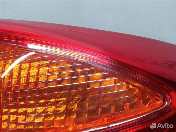 Стоп-сигнал задний правый Nissan Skyline V35