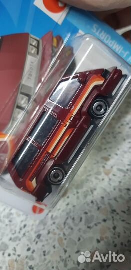 Модель Hot Wheels 1986 Toyota Van