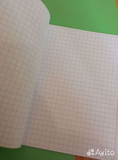 Тетради в крупную клетку 12 листов